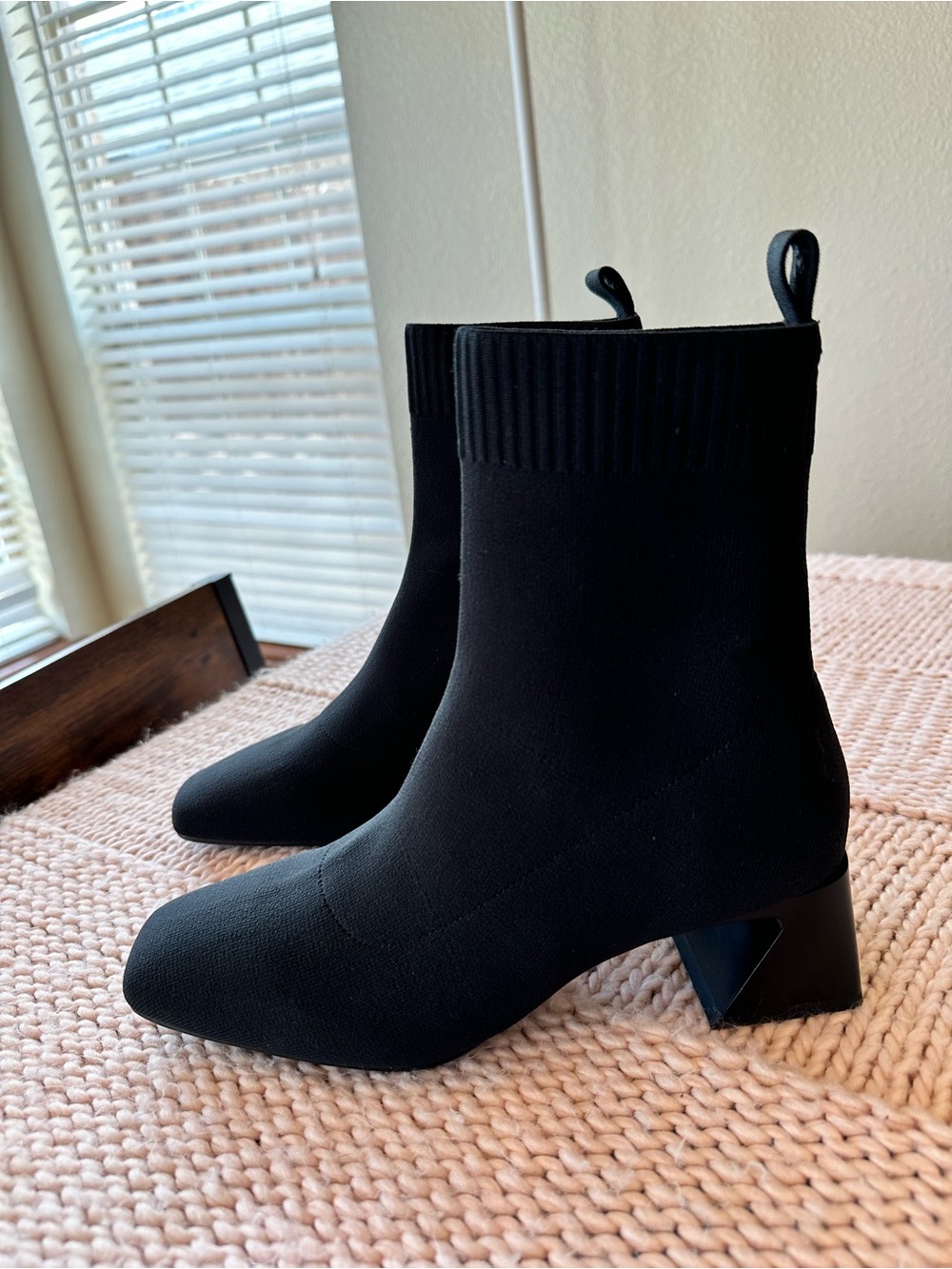 VIVAIA Regina pro square toe water repellent block heeled black boots EU40/US9.5